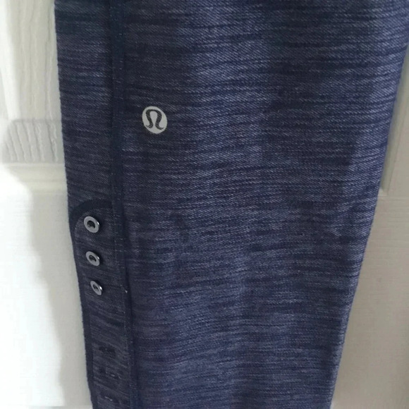 Lululemon Ride On Fold Cuff Hem Leggings Womens Denim Luon Reflective Crop SZ 6 - Picture 7 of 14